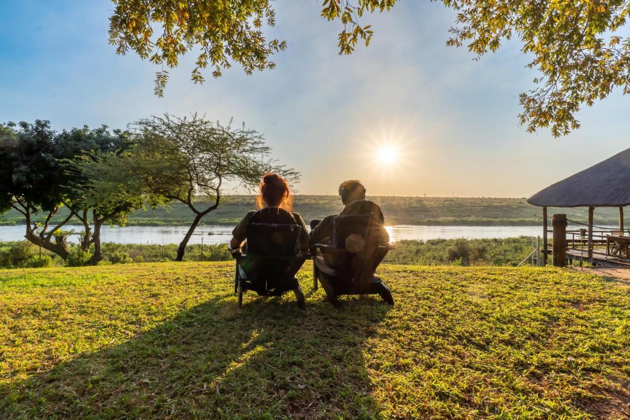 Crocodile Bridge Safari Lodge Komatipoort Bagian luar foto